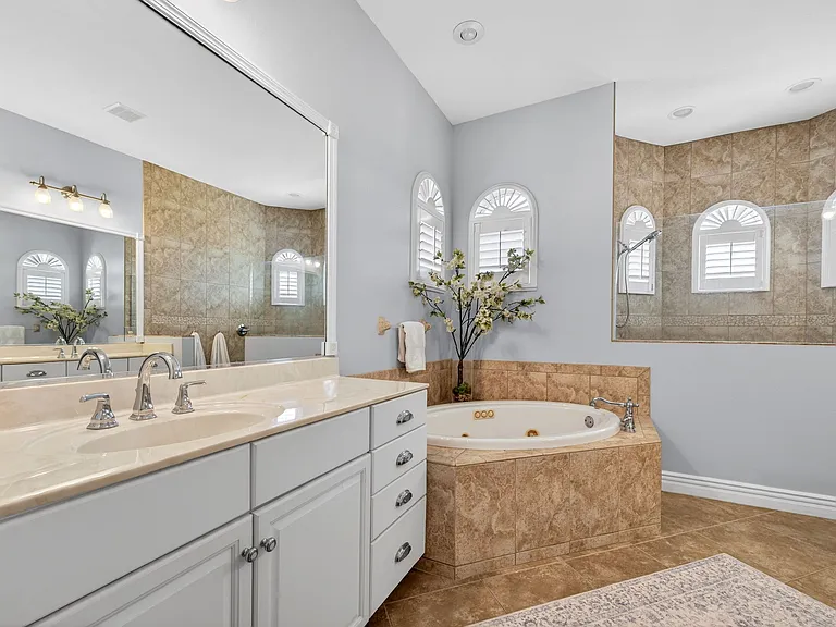 3561 Gatlin Dr — Photo 21