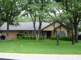 2830 Summerdale Dr, Hurst, TX 76054