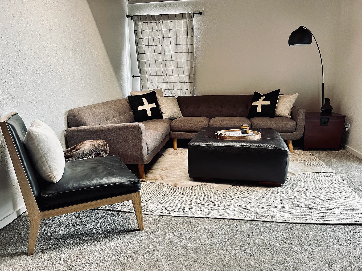 2 bed, 900 sqft, $3,000 — Photo 3
