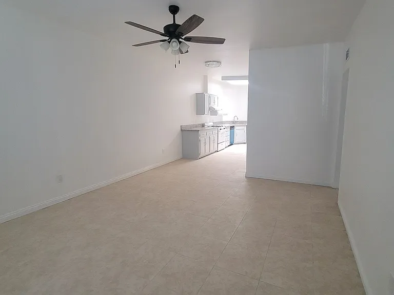 3505 Sampson Ct #D — Photo 2
