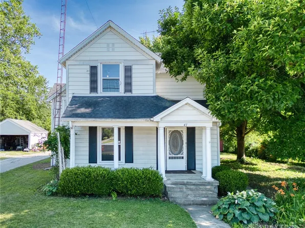 41 Main St, Phillipsburg, OH 45354