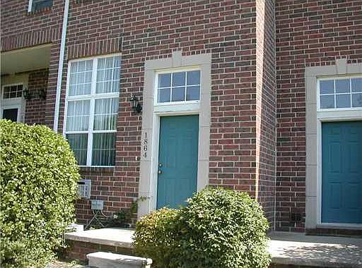 2nd image of 1864 Lindsay Ln