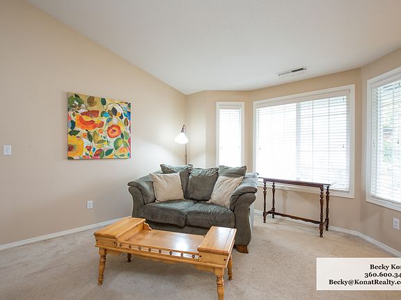 2nd image of 16404 NE 80th St