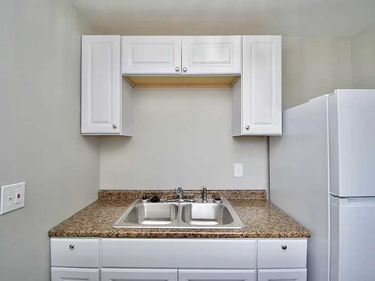 7264 Boleyn Dr #4 — Photo 7