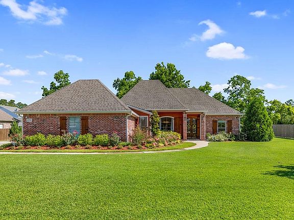 2nd image of 2770 Tioga Dr