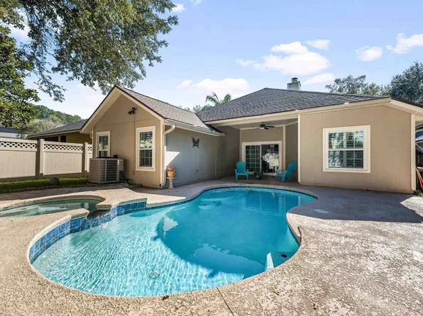 1236 Splendid Ravine St, St Augustine, FL 32092