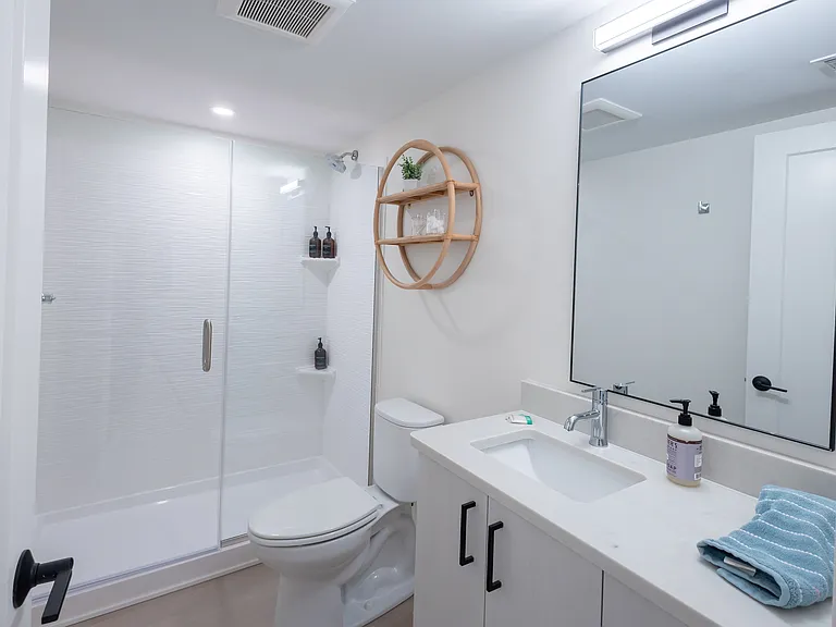 1700 N Manhattan Ave #305 — Photo 6