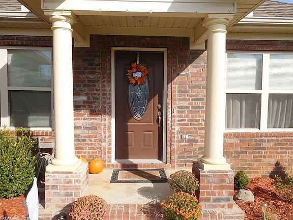 2nd image of 1204 Mesquite Trl