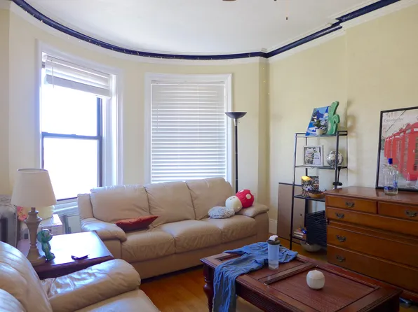 1 Sussex St, Roxbury, MA 02120