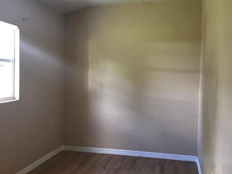 1515 Markdale St E — Photo 5
