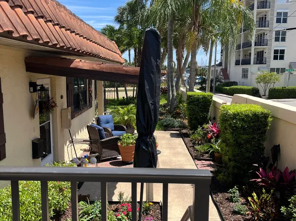 115 N Indian River Dr APT 129, Cocoa, FL 32922