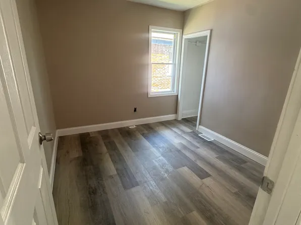 (undisclosed Address), Gary, IN 46409