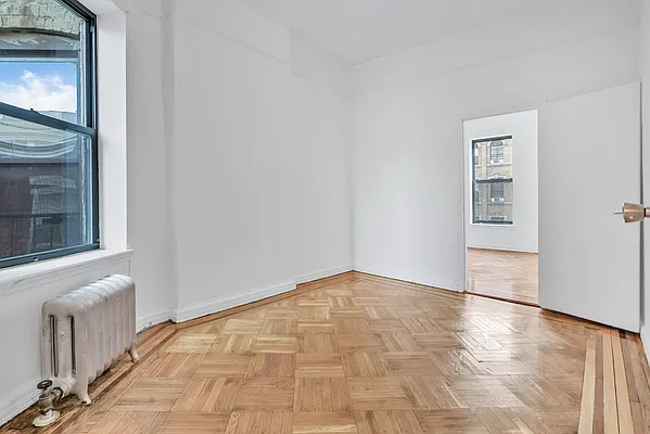 Rented by Brownstone Property Group | media 30