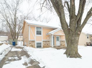 1834 E Park Ave #1834, Des Moines, IA 50320