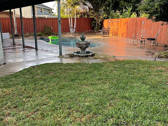 2nd image of 4733 Lana Ln