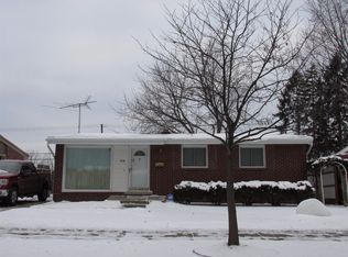 310 Bert Ln, Inkster, MI 48141