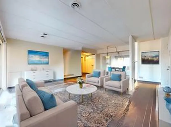 2650 Redcoat Dr #1C-89, Alexandria, VA 22303