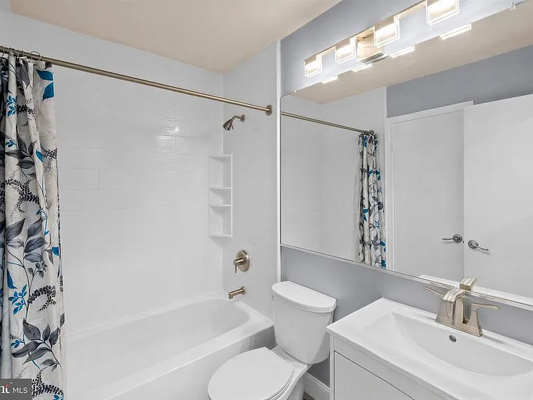 743 Saint Michaels Dr — Photo 23