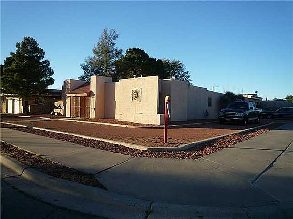 2nd image of 10713 Lobo Ln