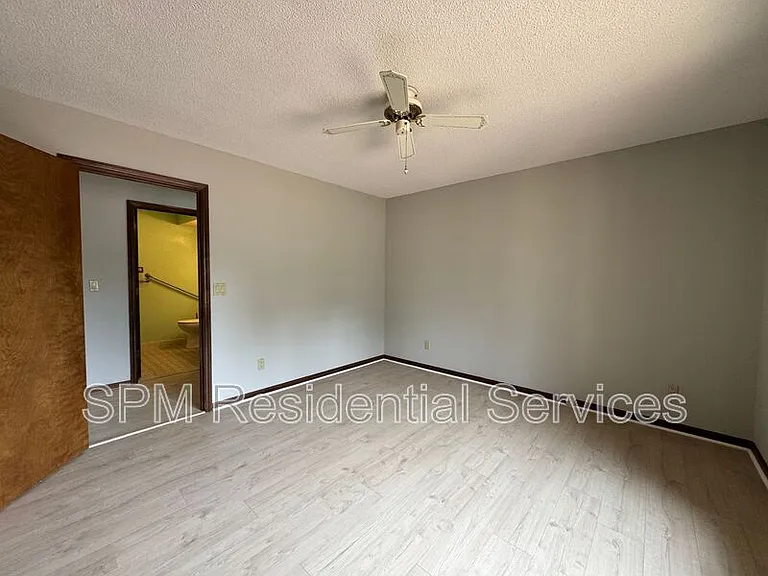 513 Edgewater Club Rd — Photo 16