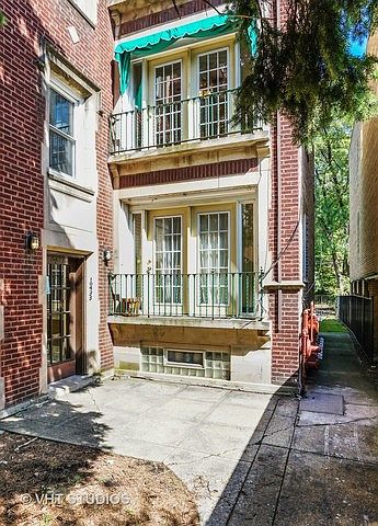 1st image of 10433 S Hale Ave APT 2B