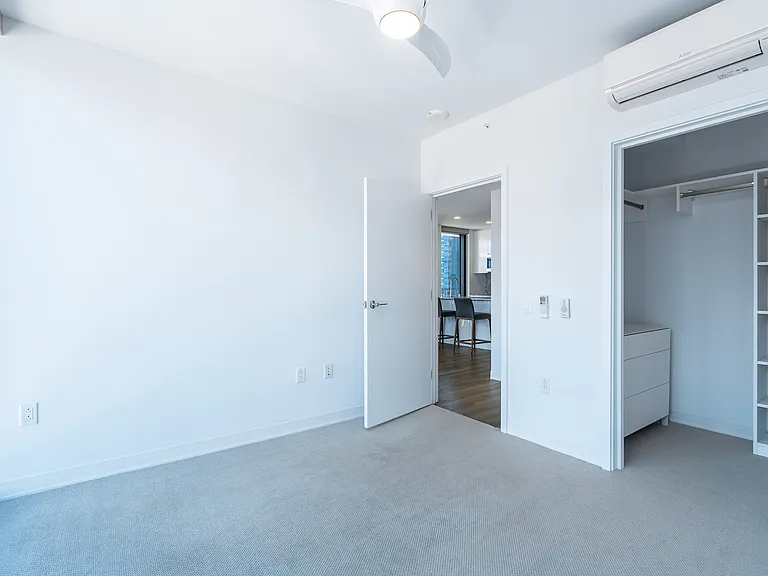 987 Queen St #2714 — Photo 11