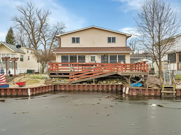 238 Fossil Cove Ln, Wilmington, IL 60481