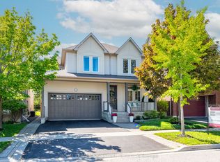 2355 Pilgrim Sq, Oshawa, ON