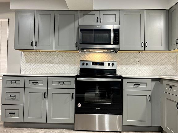 New all wood soft close Kitchen Cabinets.