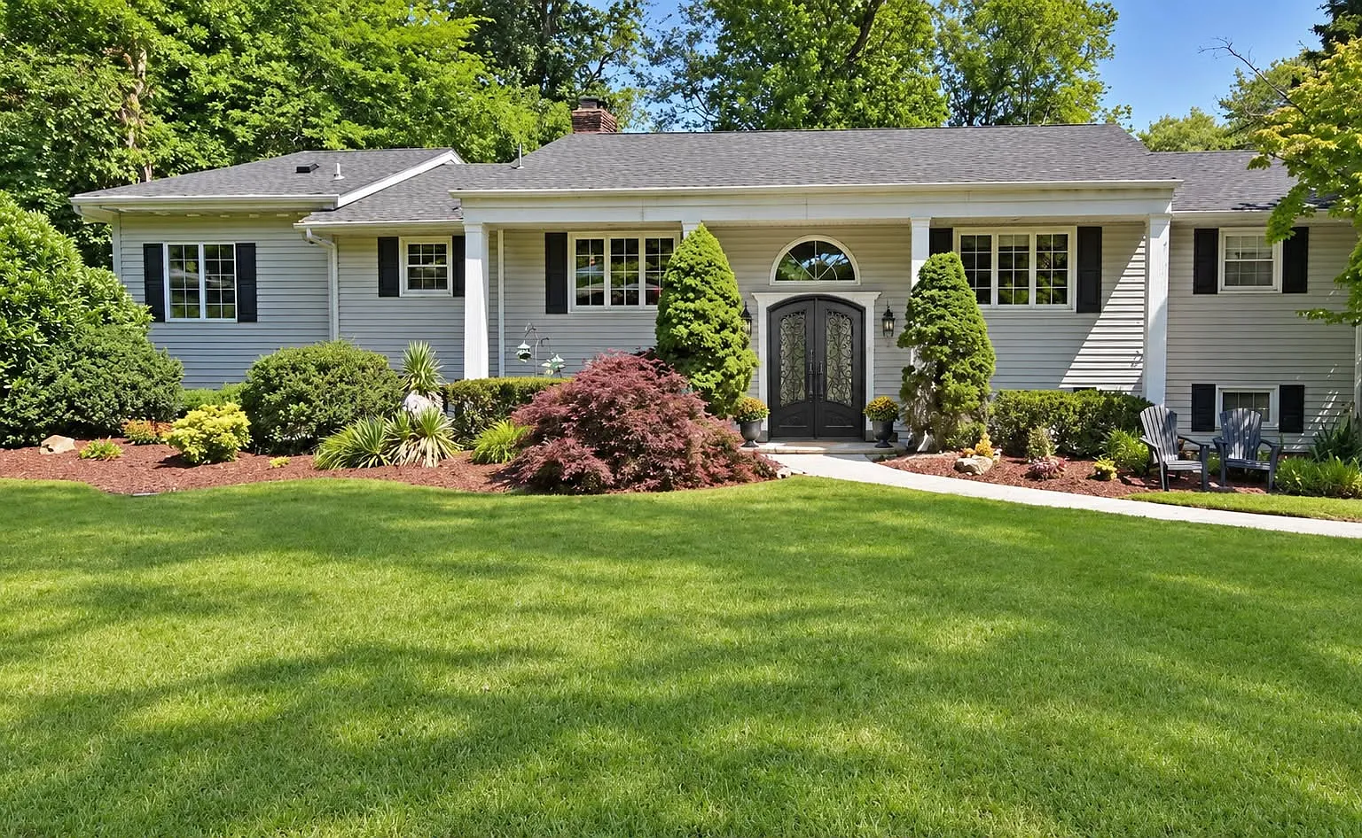 6 bed, 3.5 bath, 3900 sqft, $9,500 — Photo 1