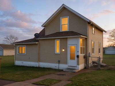 711 Park Pl, Sterling, IL, 61081