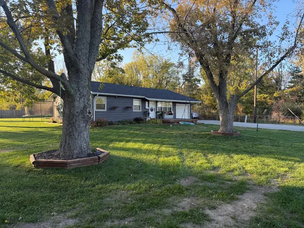 12120 Burr St, Crown Point, IN 46307