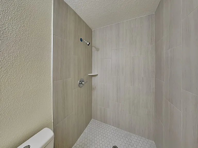 465 Oak Dr — Photo 12