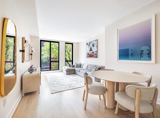160 E 22nd St #3B, New York, NY 10010