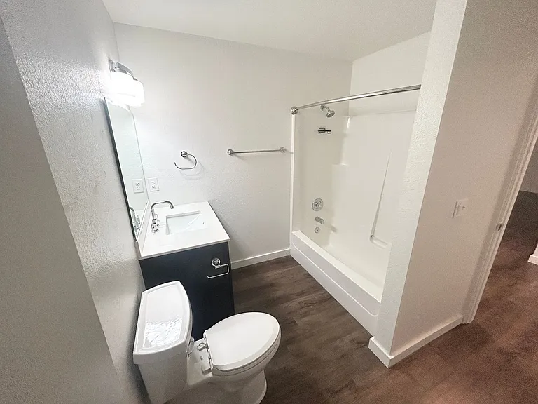 19 Colorado Ave — Photo 25