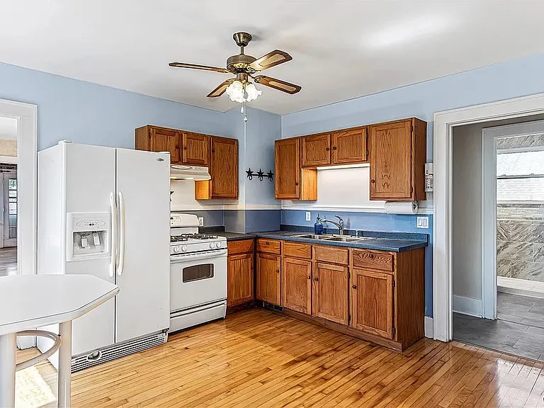 120 Lynch Ave #2 — Photo 17