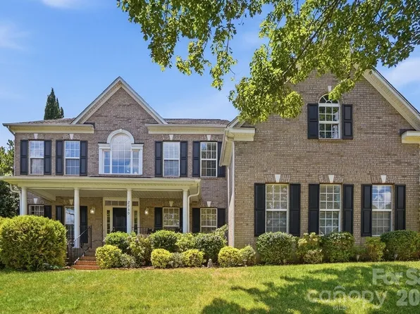 2330 Harvester Ave, Fort Mill, SC 29708