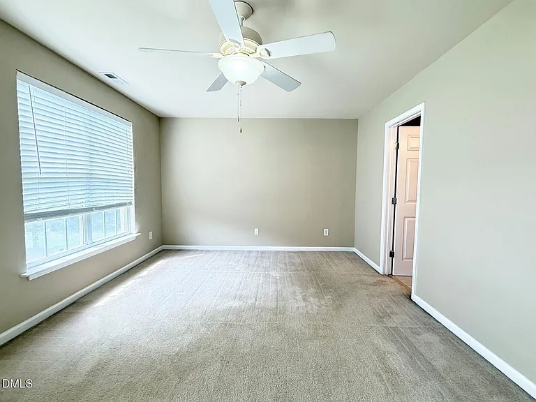 9911 Cleaver Ct — Photo 15