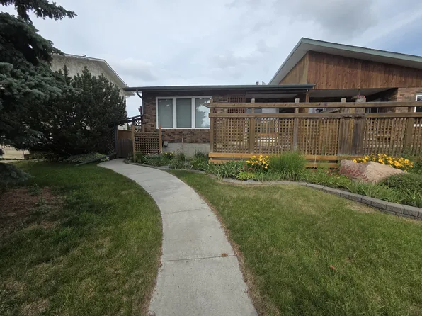 4245 85th St NW, Edmonton, AB T6K 1B3