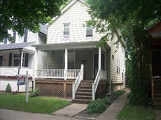 FRONT VIEW OF HOUSE