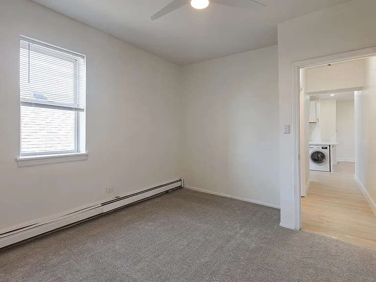 543 E 60th St #4 — Photo 15