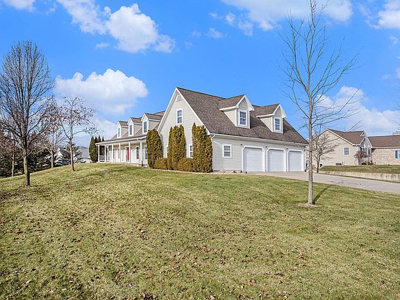 3rd image of 4465 Coral Bells Cir