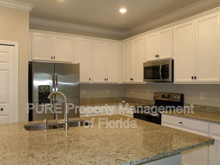 9176 Glenforest Dr — Photo 6