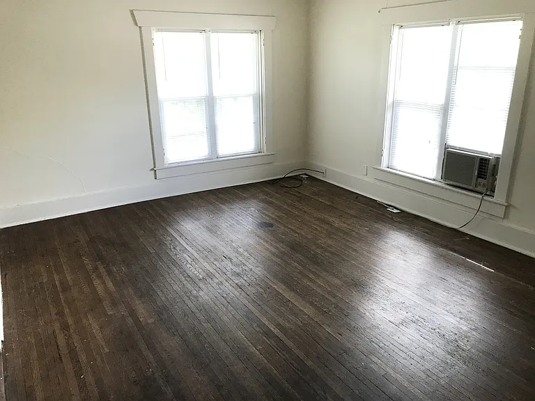 1507 Wilson Ave — Photo 9
