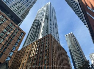 28 Widmer St #3726, Toronto, ON M5V 0T2
