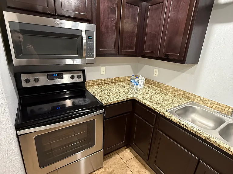 11114 Baywood St #101 — Photo 4