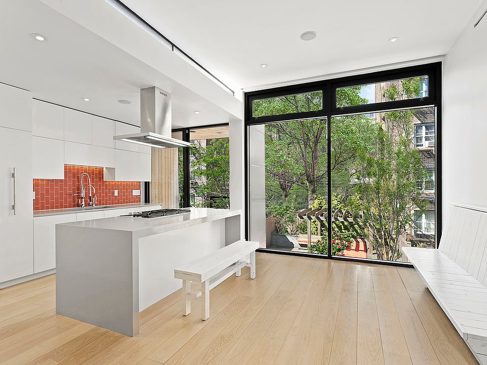 1st image of 314 Carlton Ave #1