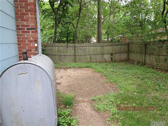3rd image of 176 Southaven Ave