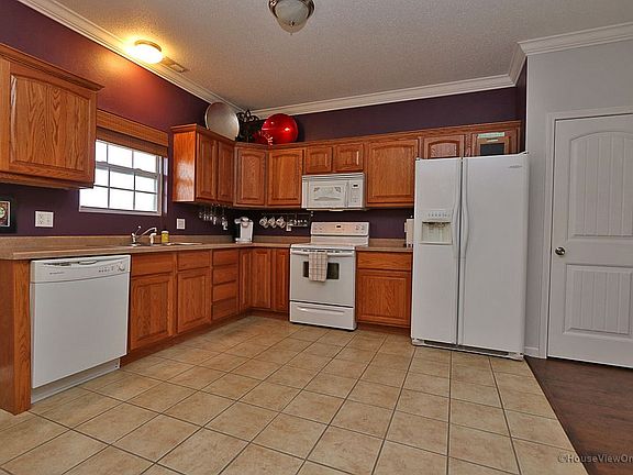5th image of 212 Brookside Dr