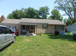 509 Zoe St, Buckner, MO 64016